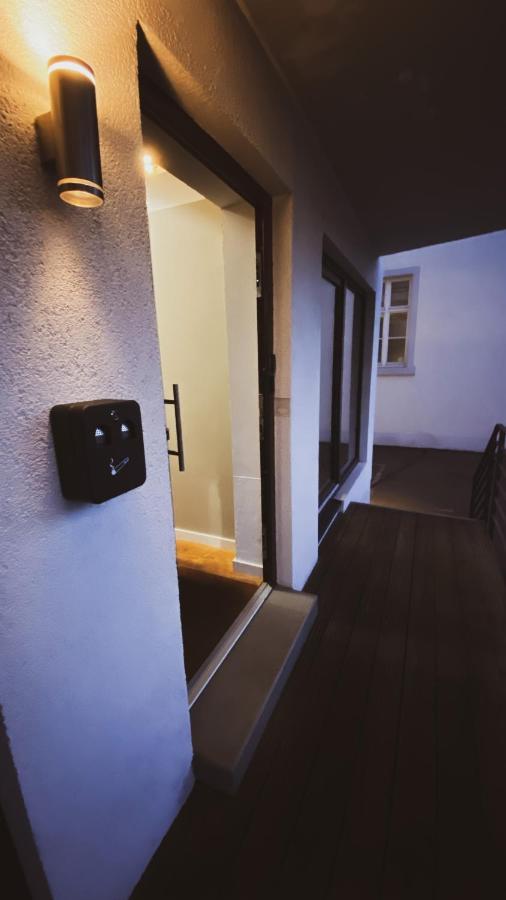 Stilvolles City-Loft Mit Privatem Whirlpool トリーア エクステリア 写真