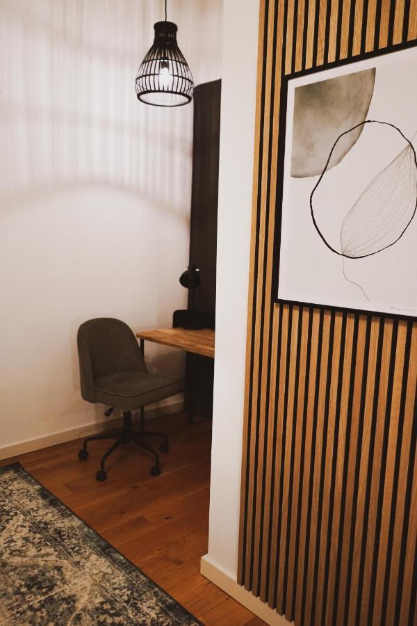 Stilvolles City-Loft Mit Privatem Whirlpool トリーア エクステリア 写真